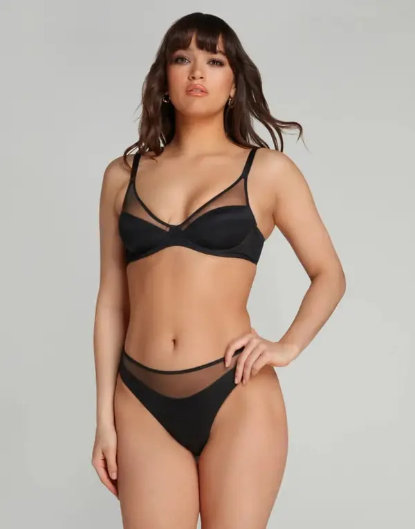 Lucky Padded Plunge Underwired Bra Black | Agent Provocateur